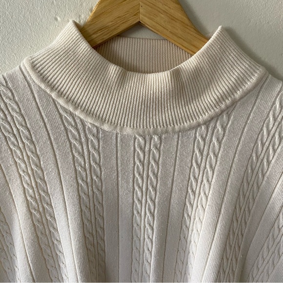 Vintage Cream Sleeveless Cable Knit Sweater - Picture 3 of 8